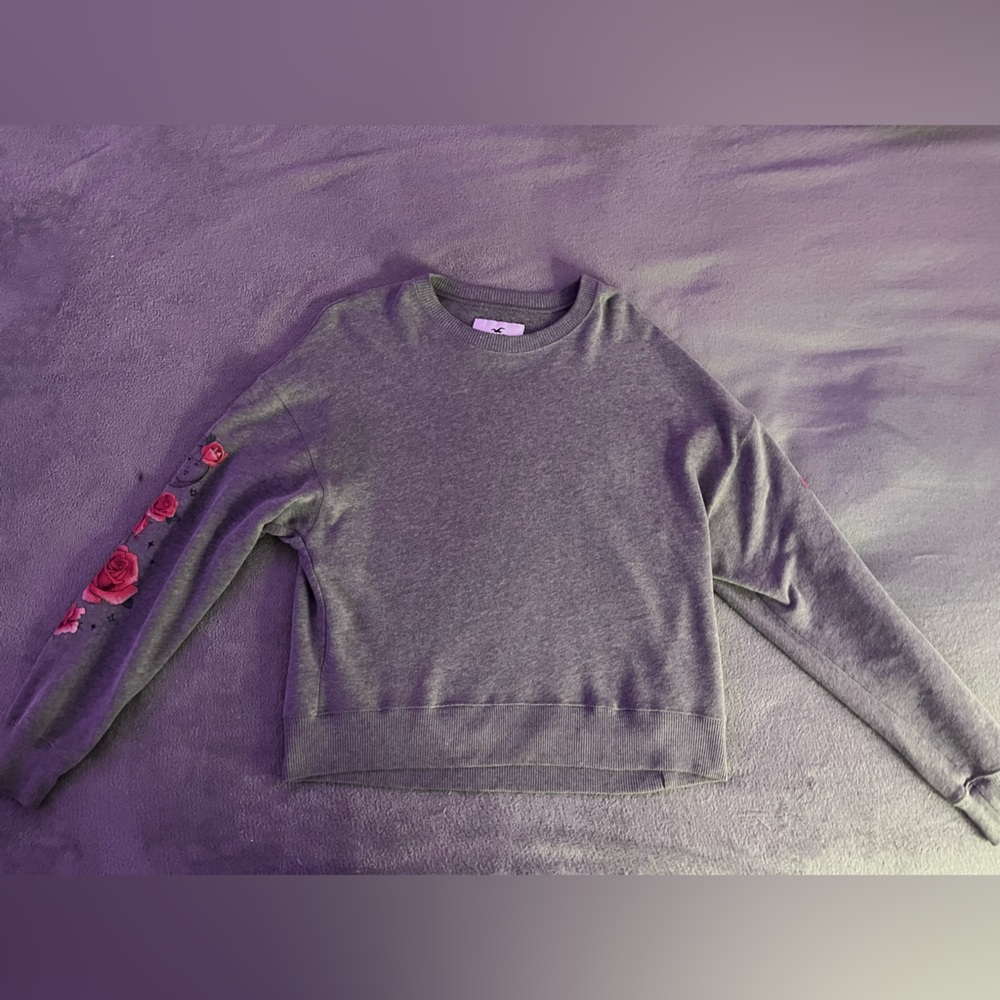 Women’s crewneck